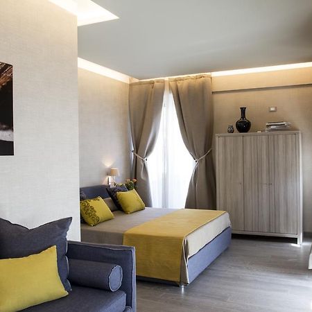 Thebed Panzió Pescara Kültér fotó
