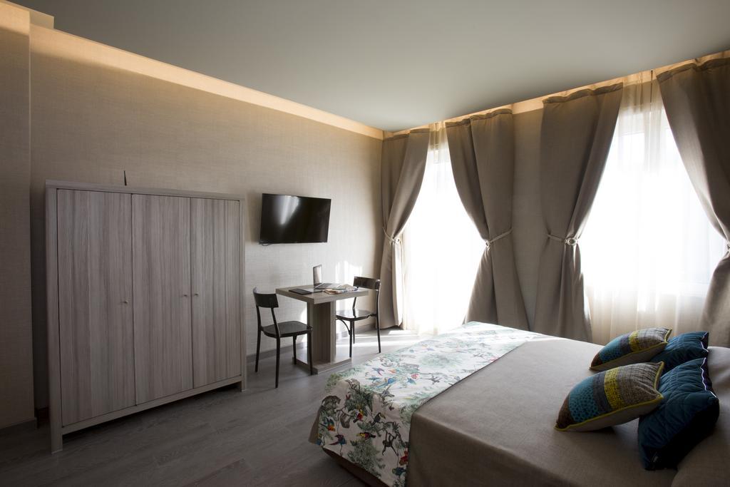 Thebed Panzió Pescara Kültér fotó