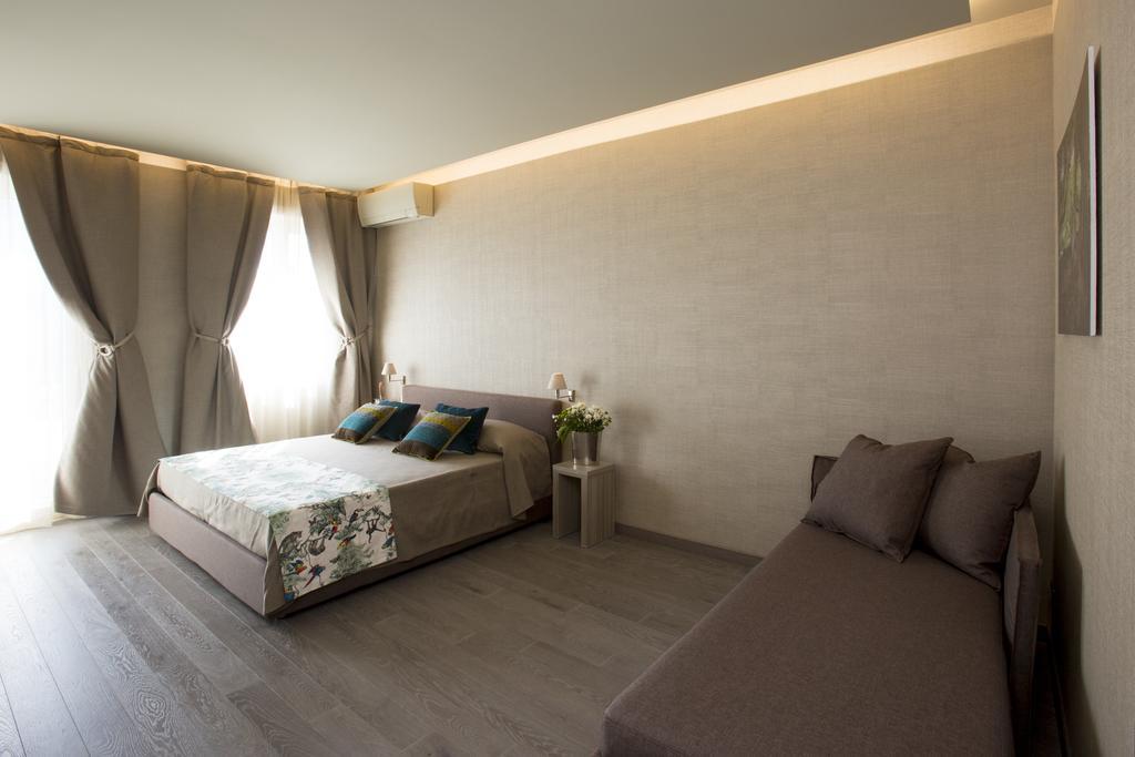 Thebed Panzió Pescara Kültér fotó